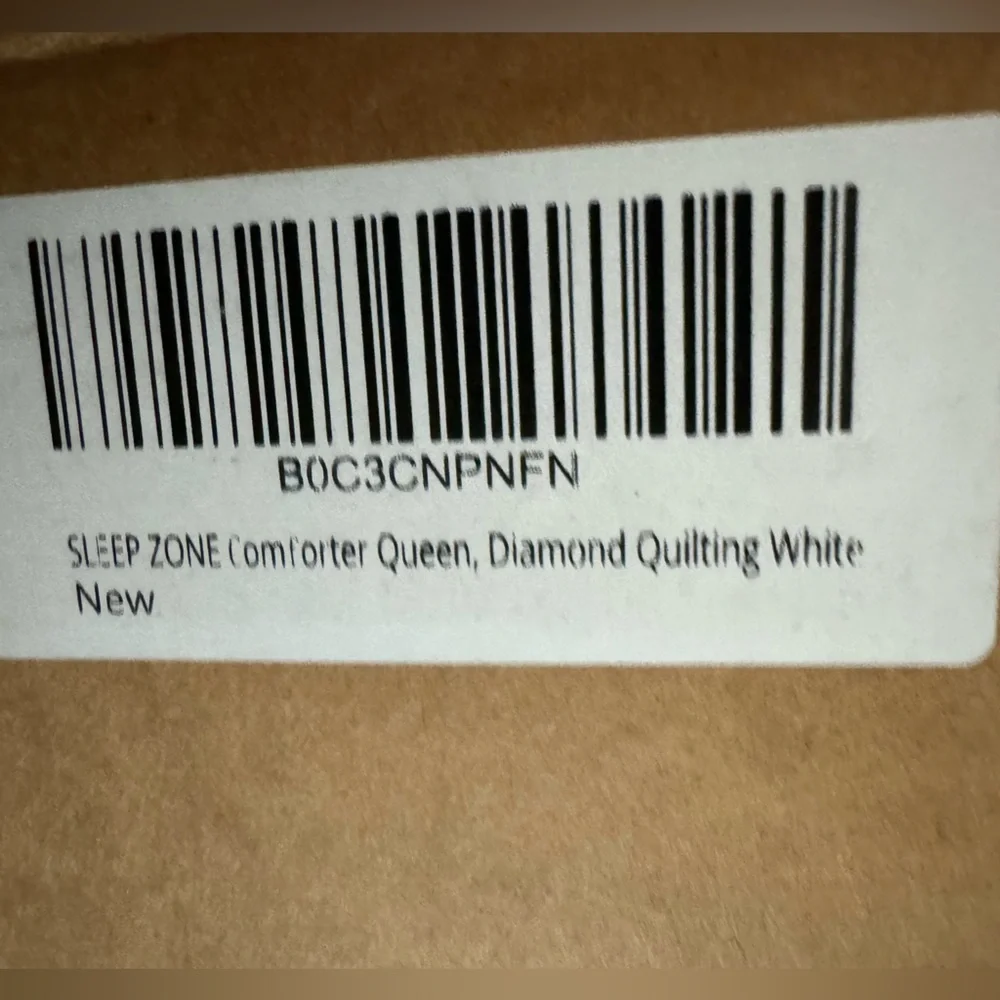 New Sleep Zone White Comforter (Q)